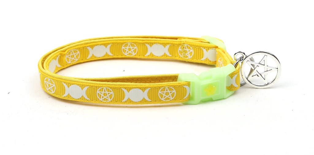 Wicca Cat Collar - Witch's Familiar on Yellow - Breakaway Cat Collar - Kitten or Large size - Glow in the Dark B61D31