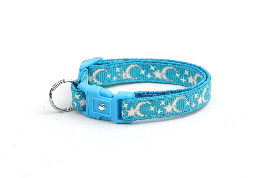 Moon Cat Collar - Silver Moons and Stars on Turquoise - Breakaway Cat Collar - Kitten or Large size - Glow in the Dark B58D201