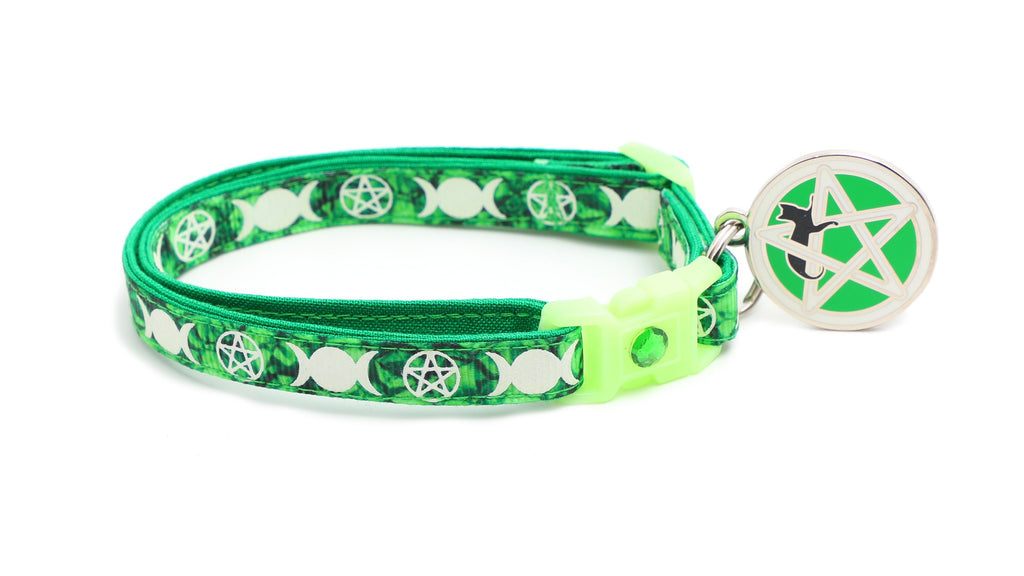 Wicca Cat Collar - Witch's Familiar on Emerald - Breakaway Cat Collar - Kitten or Large size - Glow in the Dark B49D31